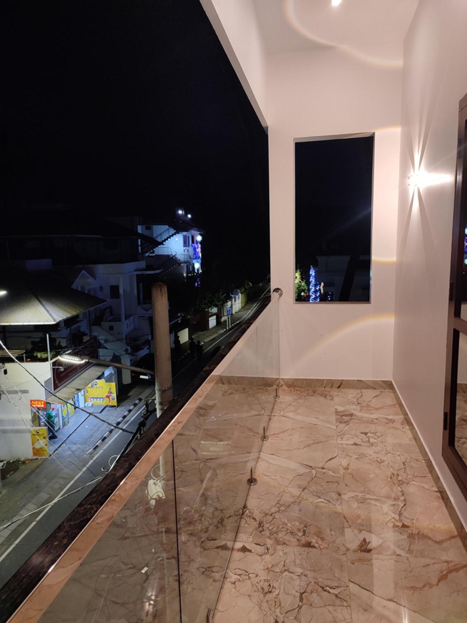 Alam Homestay Kochi Eksteriør bilde
